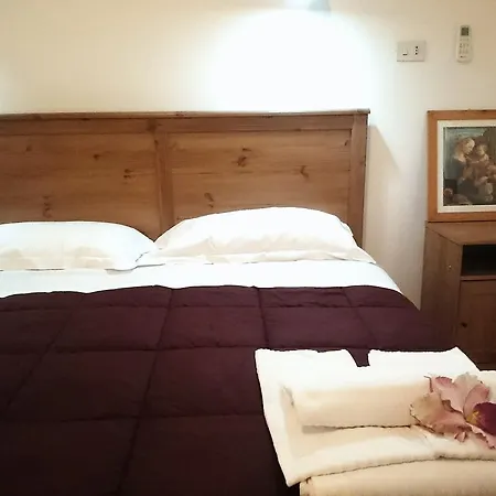 Vatican Guest house 2*