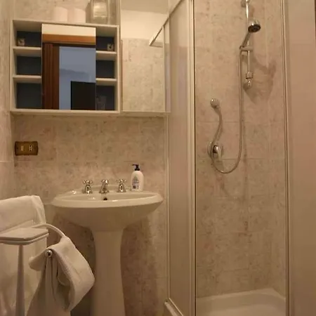 Vatican Guest house 2*